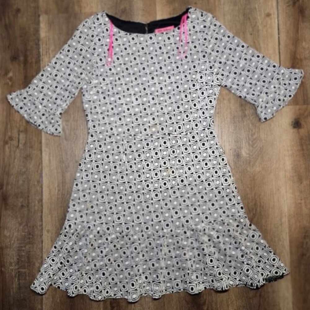 💋NWOT!🤘Betsey Johnson Geometric Print Bell Sleeve Fit + Flare Mini Dress-10